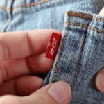 Etichette uno dei prodotti levi's