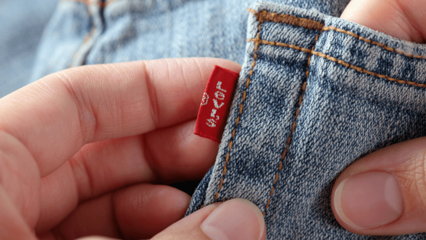 Etichette uno dei prodotti levi's